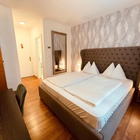 Hotel Gaestehaus Am Stadtpark Vöcklabruck
