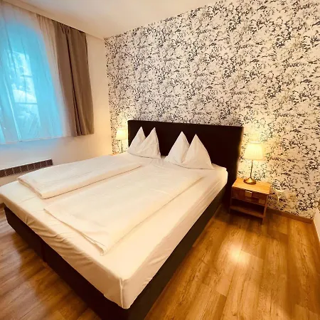 Gaestehaus Am Stadtpark Hotel