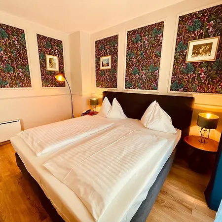 Gaestehaus Am Stadtpark Hotel *