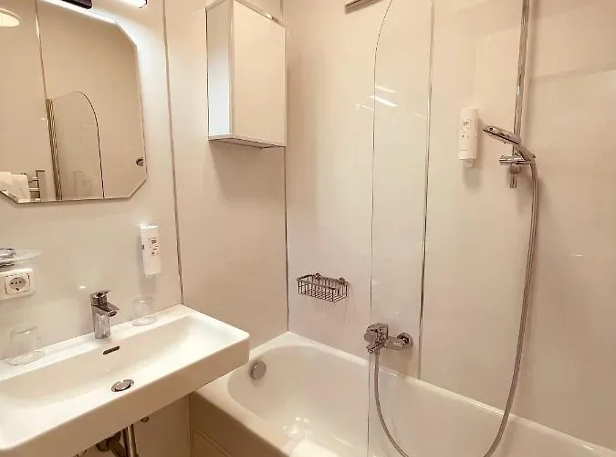 Hotel Gaestehaus Am Stadtpark *