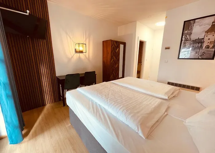 Gaestehaus Am Stadtpark * Vöcklabruck