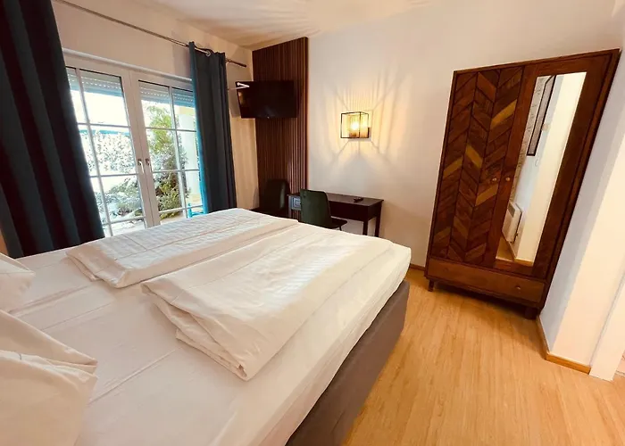 Hotel Gaestehaus Am Stadtpark *