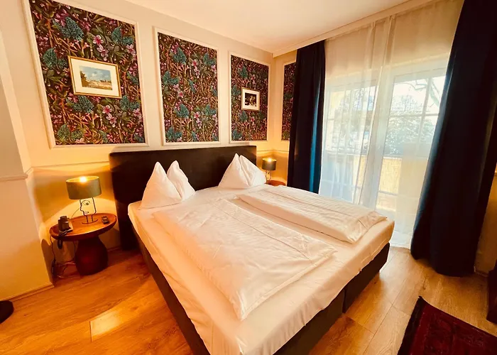 Gaestehaus Am Stadtpark Hotel *